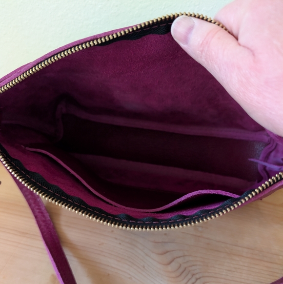 Portland Leather Large Poppy - Picture 4 of 4